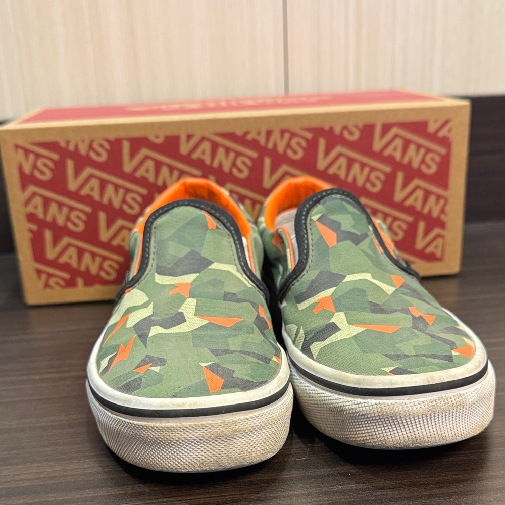 Vans Green Camo Slip-Ons with Orange Highlights - Picture 5 of 6